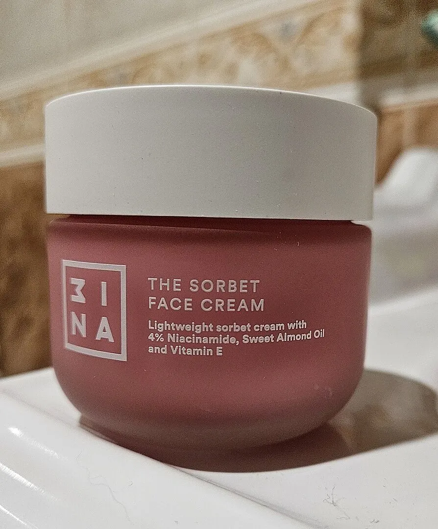 3INA The Sorbet Face Cream crème visage niacinamide