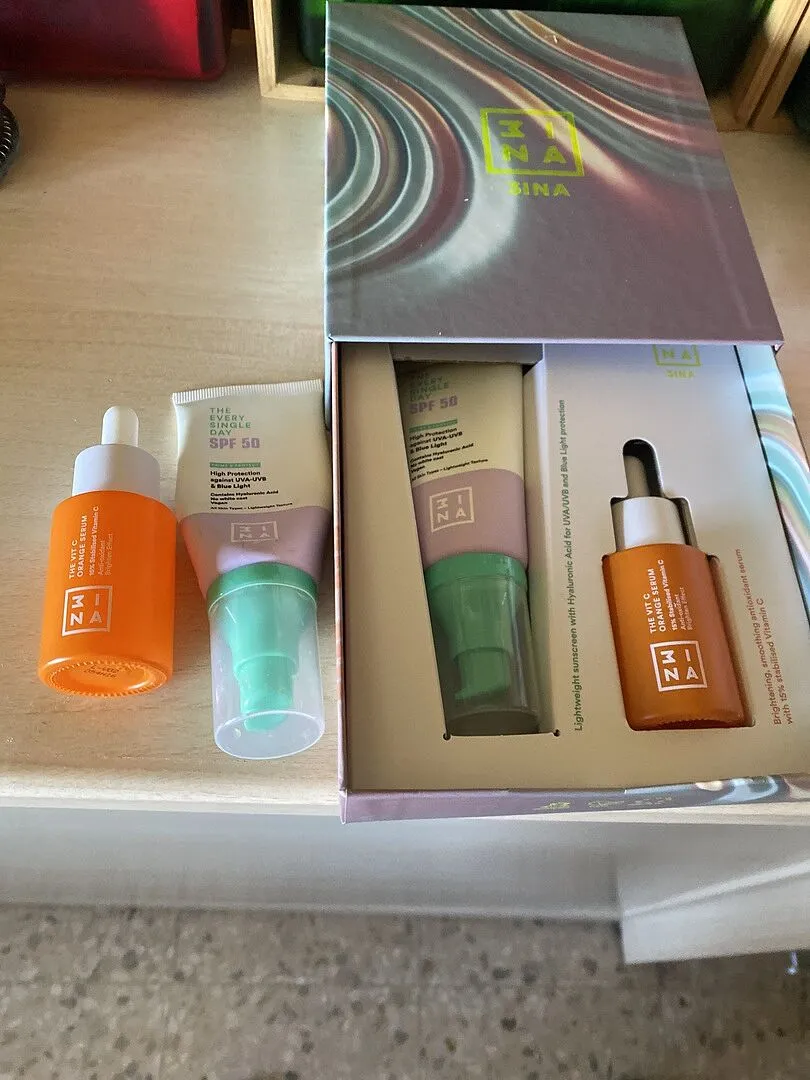 3INA Partners in Crime Kit kit soin vitamine C SPF50 éclat