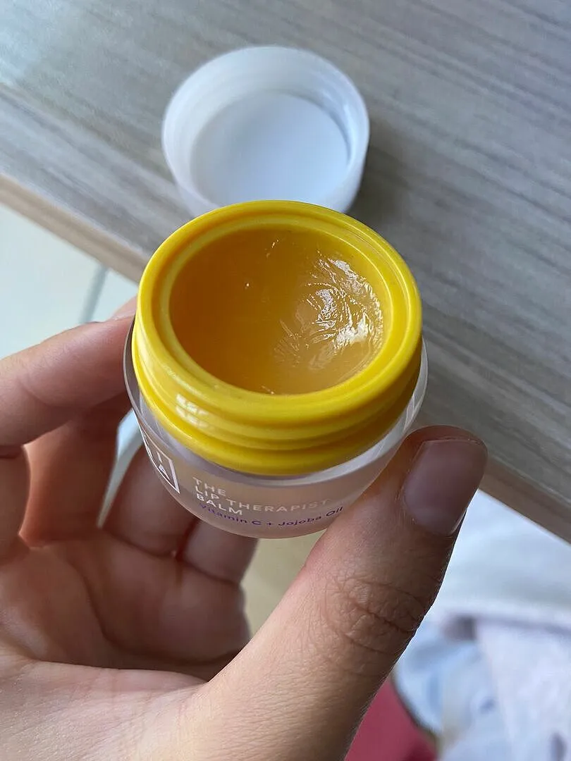 3INA The Lip Therapist Balm baume à lèvres hydratant