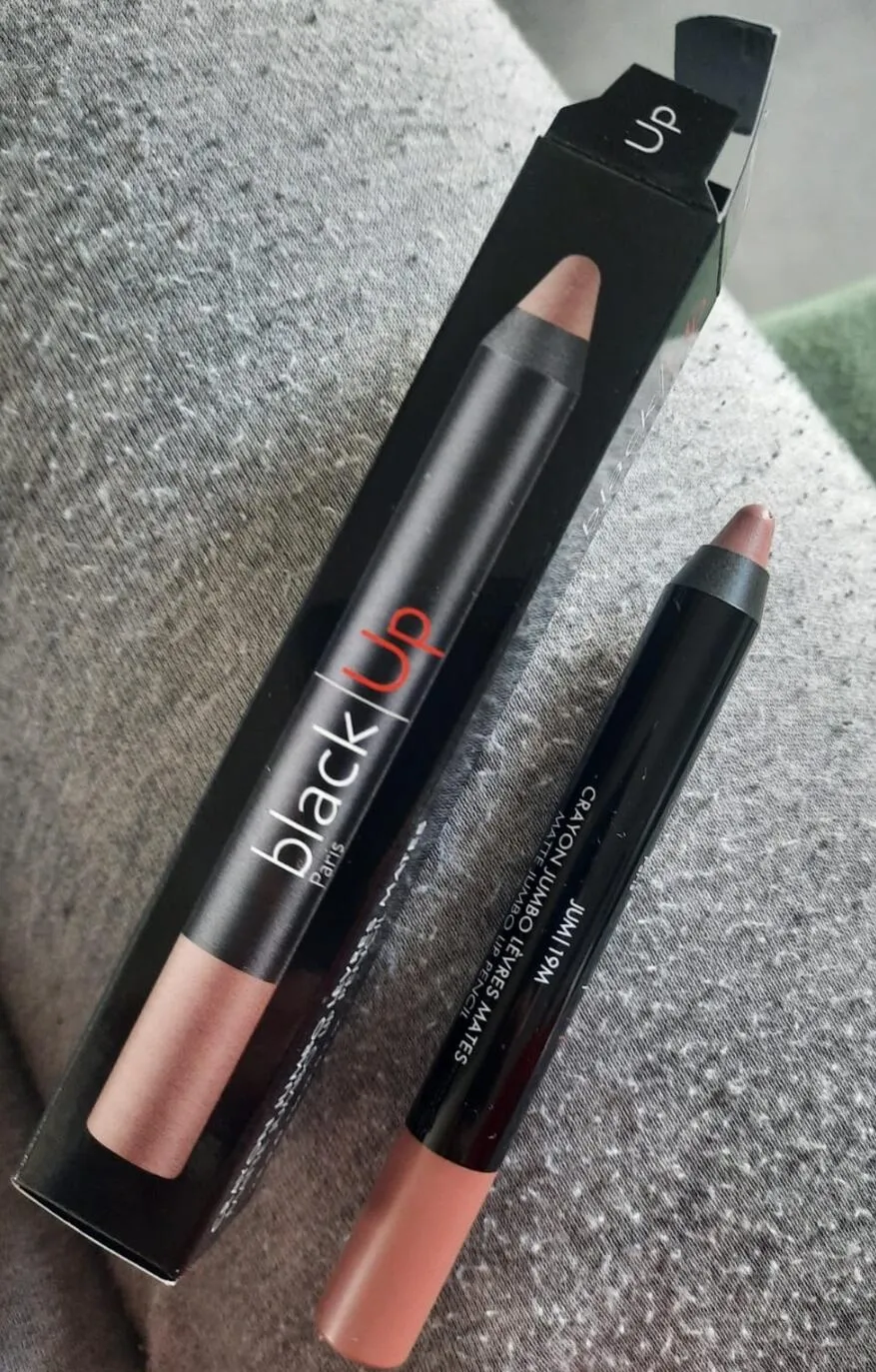Black Up Crayons Lèvres Mats JUM19M crayon jumbo velours 6h