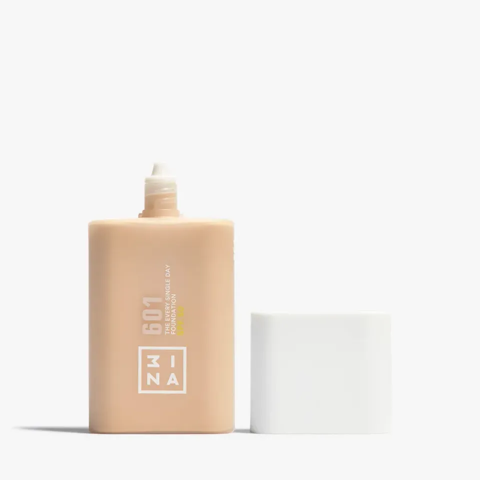 3INA The Every Single Day Foundation 601 fond de teint SPF 50