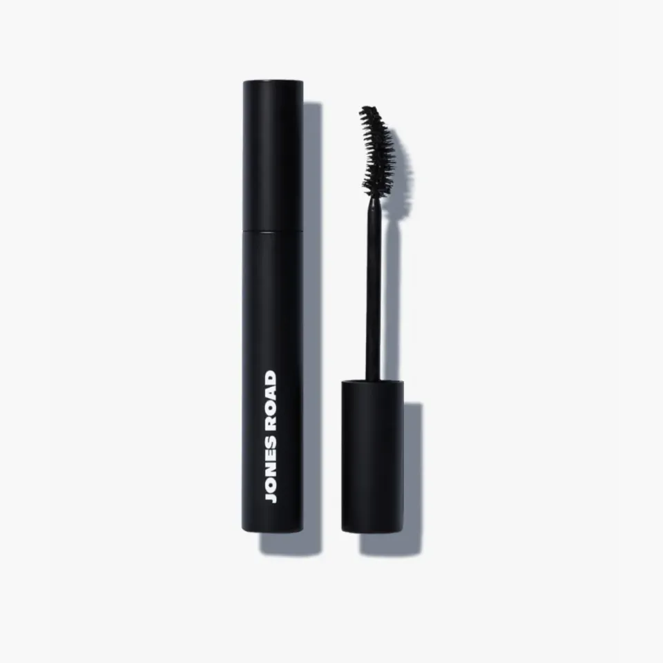 Jones Road Statement Mascara Pitch Black volume