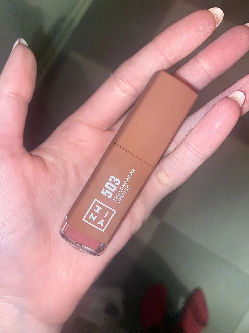 3INA The Longwear Lipstick 244 rouge à lèvres mat 12H