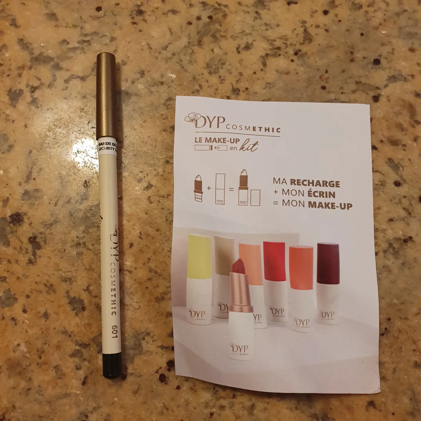 DYP Mystérieuse 608 crayon yeux-lèvres aubergine bio