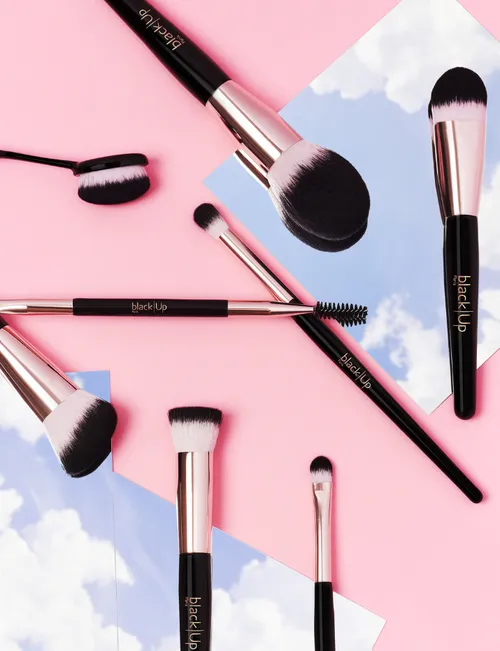 Black Up Professional Fluid Foundation Brush pinceau teint fluide