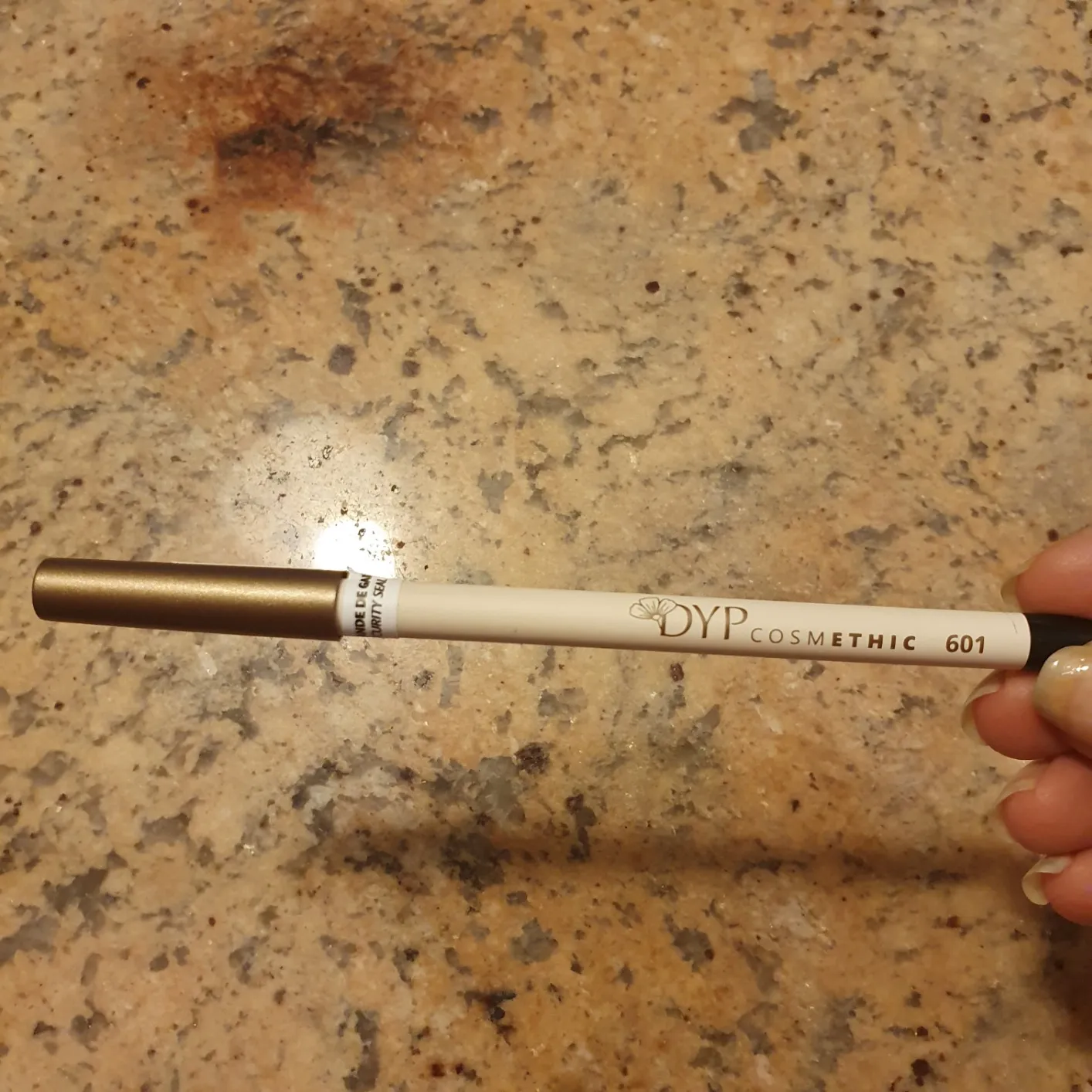 DYP Mystérieuse 608 crayon yeux-lèvres aubergine bio