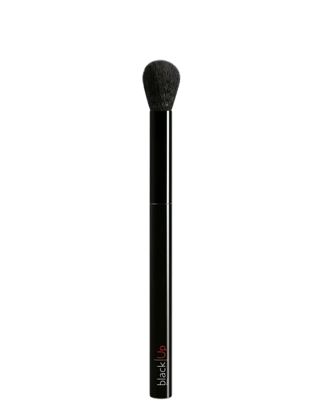 Black Up Strobing Brush pinceau highlighter poudre