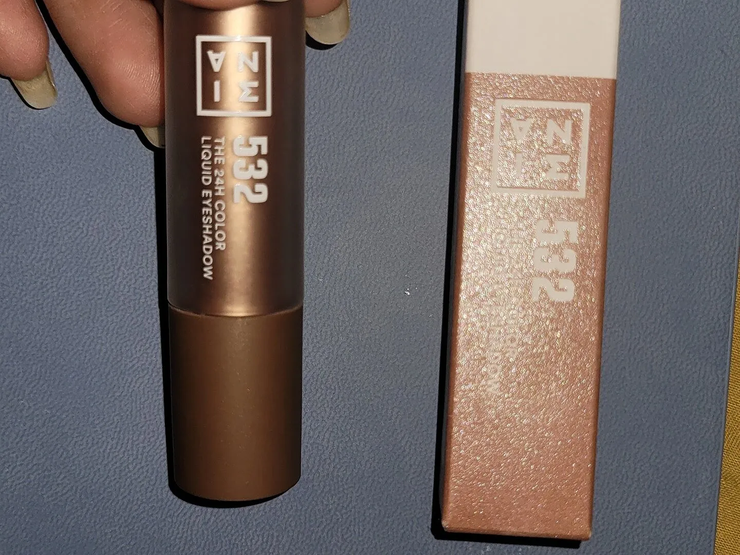 3INA The 24H Color 820 fard à paupières liquide teinte 820
