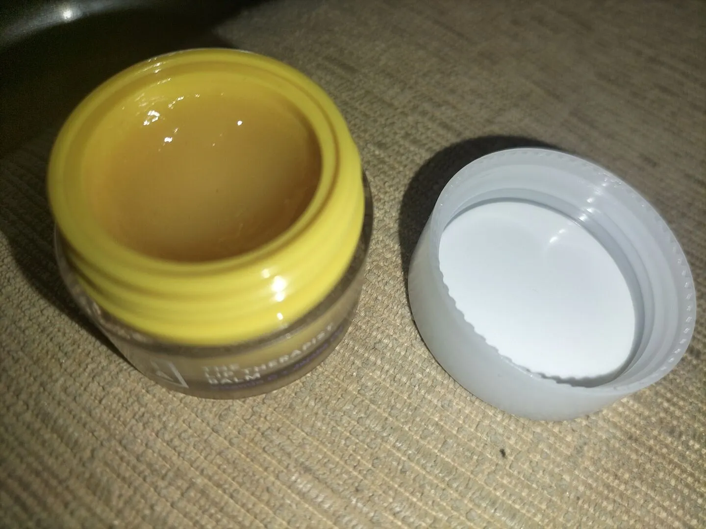 3INA The Lip Therapist Balm baume à lèvres hydratant