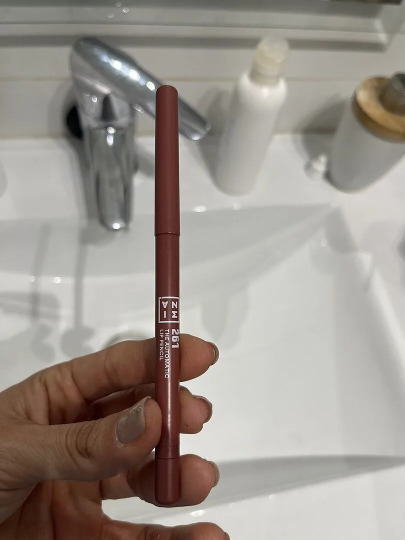 3INA The Automatic Lip Pencil 362 crayon à lèvres waterproof