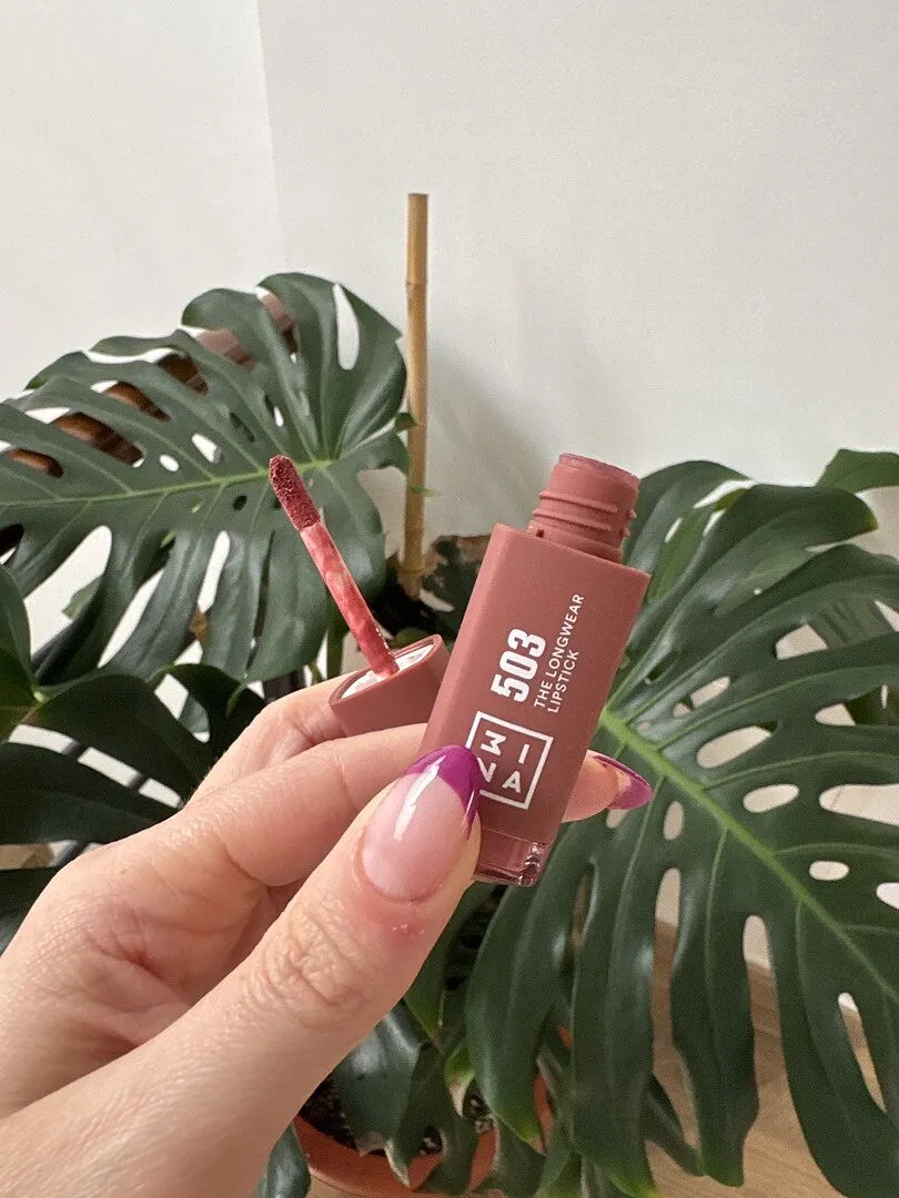 3INA The Longwear Lipstick 244 rouge à lèvres mat 12H