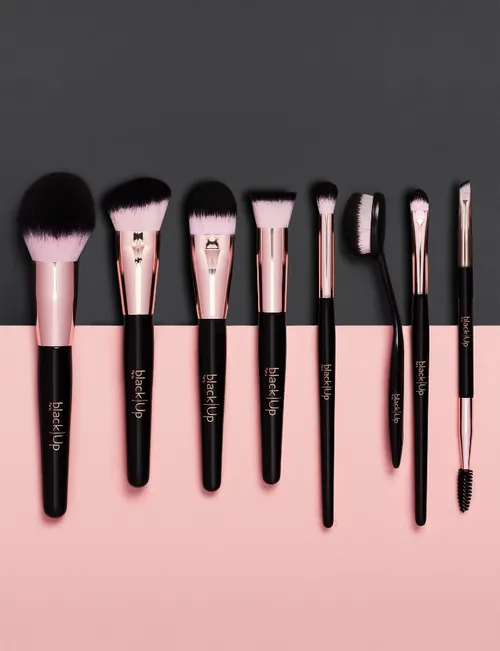 Black Up Professional Fluid Foundation Brush pinceau teint fluide